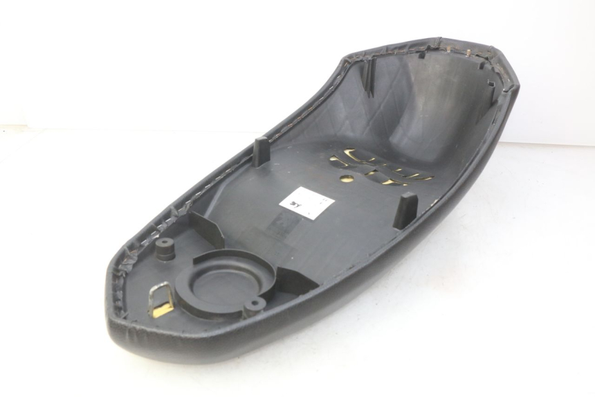 photo de SELLE PEUGEOT KISBEE 4T 50 (2018 - 2022) - Geprüftes Gebrauchtteil