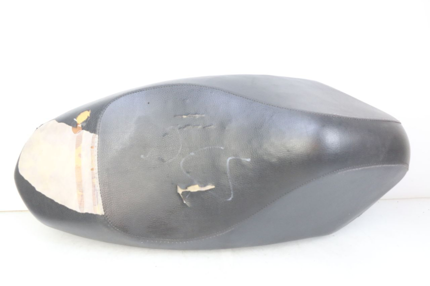 photo de SELLE PEUGEOT KISBEE 4T 50 (2010 - 2017) - Hauptansicht