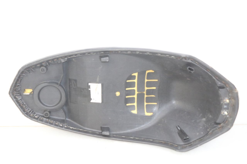 photo de SELLE PEUGEOT KISBEE 4T 50 (2010 - 2017) - Ergänzendes Produktfoto