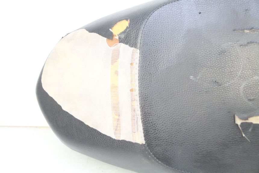 photo de SELLE PEUGEOT KISBEE 4T 50 (2010 - 2017) - Alternativer Blickwinkel