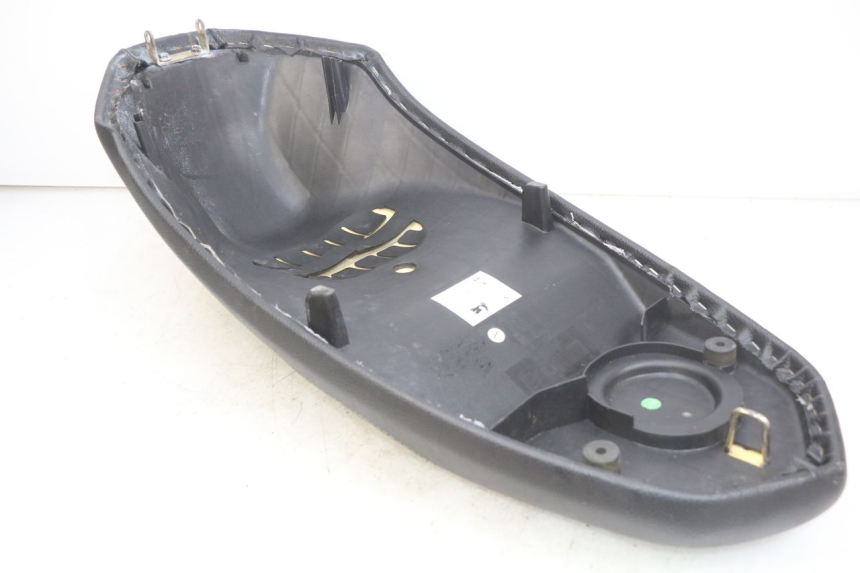 photo de SELLE PEUGEOT KISBEE 4T 50 (2018 - 2022) - Technische Nahaufnahme