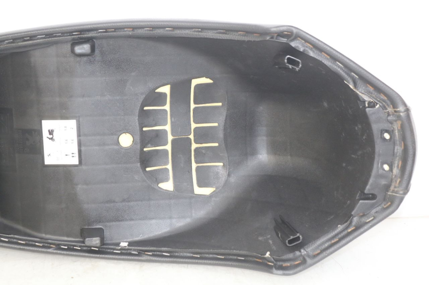 photo de SELLE PEUGEOT KISBEE 4T 50 (2018 - 2022) - Ergänzendes Produktfoto