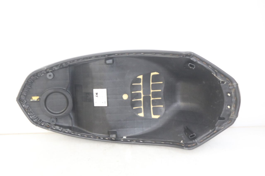 photo de SELLE PEUGEOT KISBEE 4T 50 (2018 - 2022) - Fokus auf die Struktur