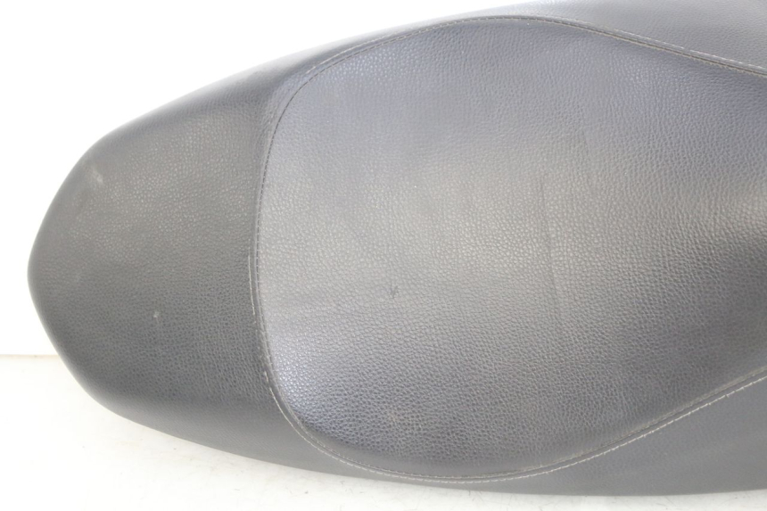 photo de SELLE PEUGEOT KISBEE 4T 50 (2018 - 2022) - Alternativer Blickwinkel