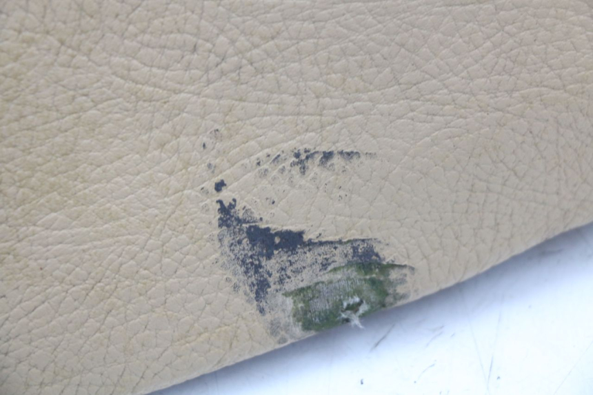 photo de SELLE PEUGEOT KISBEE 4T 50 (2010 - 2017) - Technische Nahaufnahme