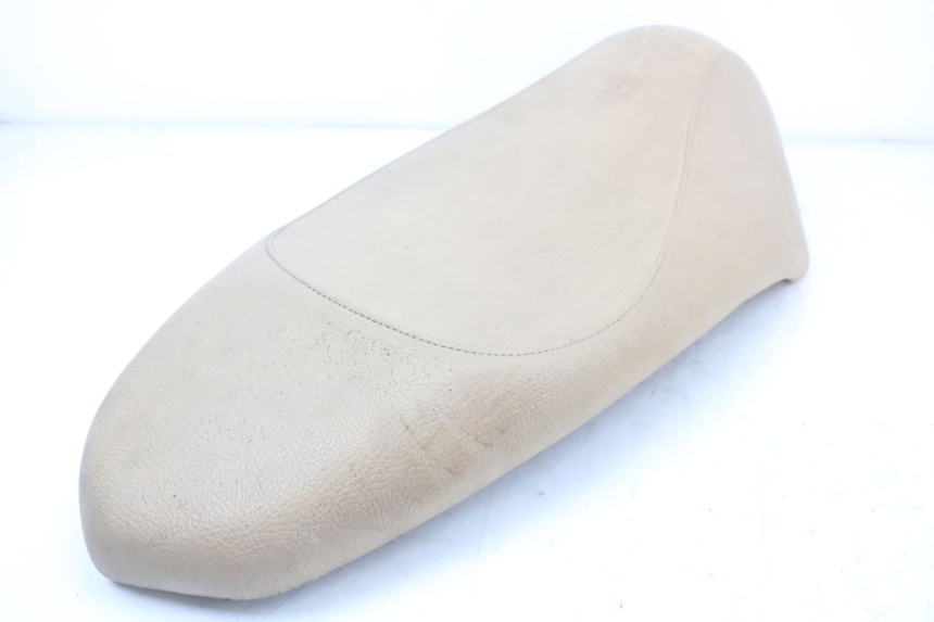 photo de SELLE PEUGEOT KISBEE 4T 50 (2010 - 2017) - Details der Befestigungspunkte