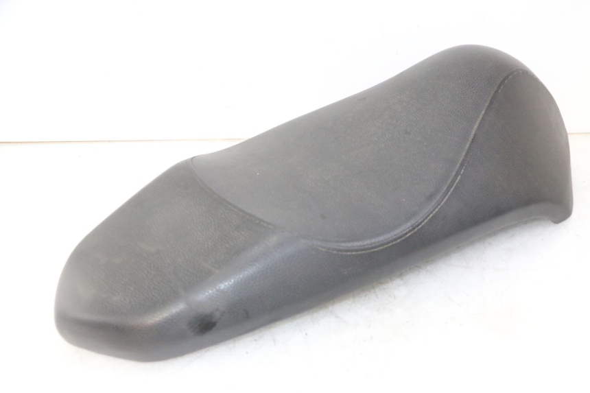 photo de SELLE PEUGEOT KISBEE 4T 50 (2018 - 2022) - Zoom auf Gebrauchszustand