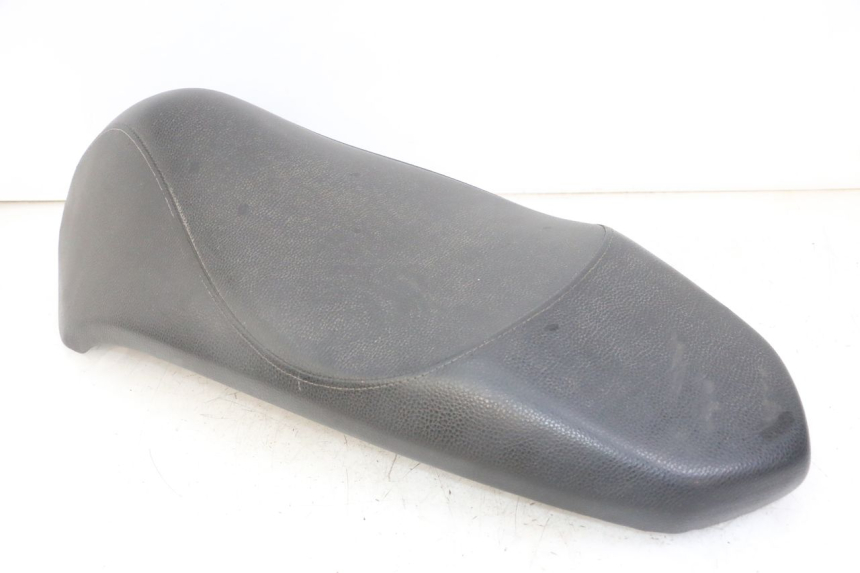 photo de SELLE PEUGEOT KISBEE 4T 50 (2018 - 2022) - Technische Nahaufnahme