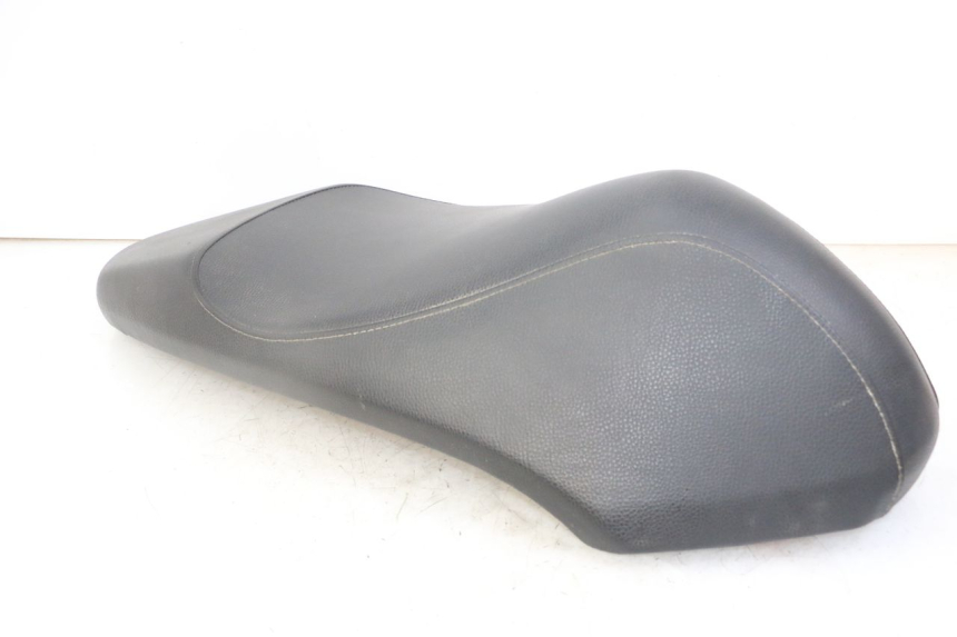 photo de SELLE PEUGEOT KISBEE 4T 50 (2018 - 2022) - Charakteristische Merkmale