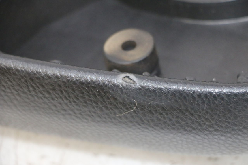 photo de SELLE PEUGEOT KISBEE 4T 50 (2018 - 2022) - Alternative Perspektive