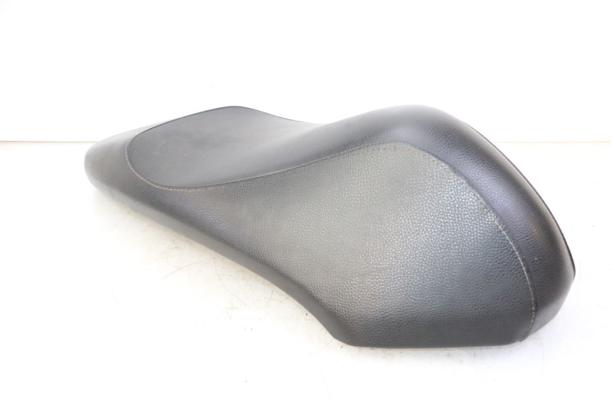 photo de SELLE PEUGEOT KISBEE 4T 50 (2018 - 2022) - Kennzeichnungen und Originalreferenzen