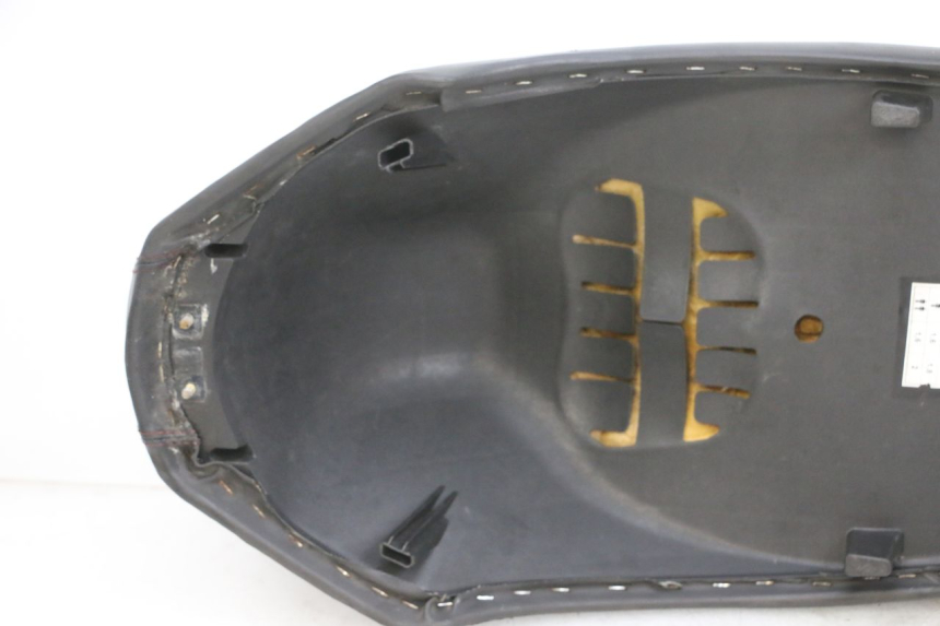 photo de SELLE PEUGEOT KISBEE 4T 50 (2018 - 2022) - Fokus auf die Struktur