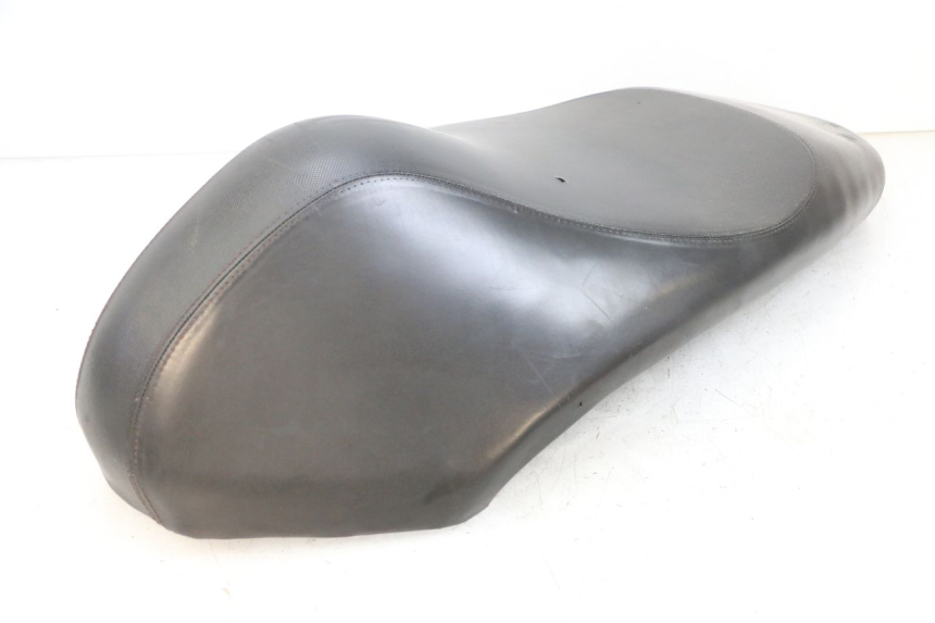 photo de SELLE PEUGEOT KISBEE 4T 50 (2018 - 2022) - Kennzeichnungen und Originalreferenzen