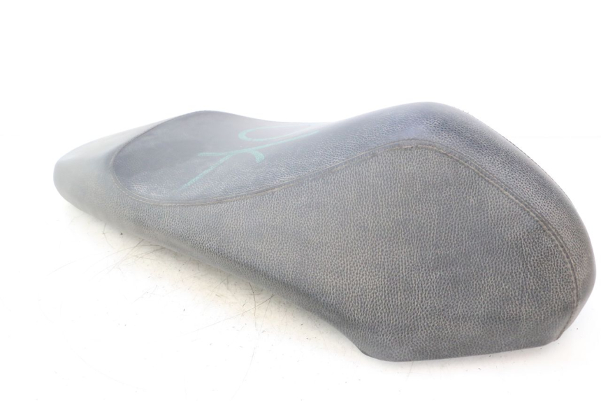 photo de SELLE PEUGEOT KISBEE 4T 50 (2010 - 2017) - Charakteristische Merkmale