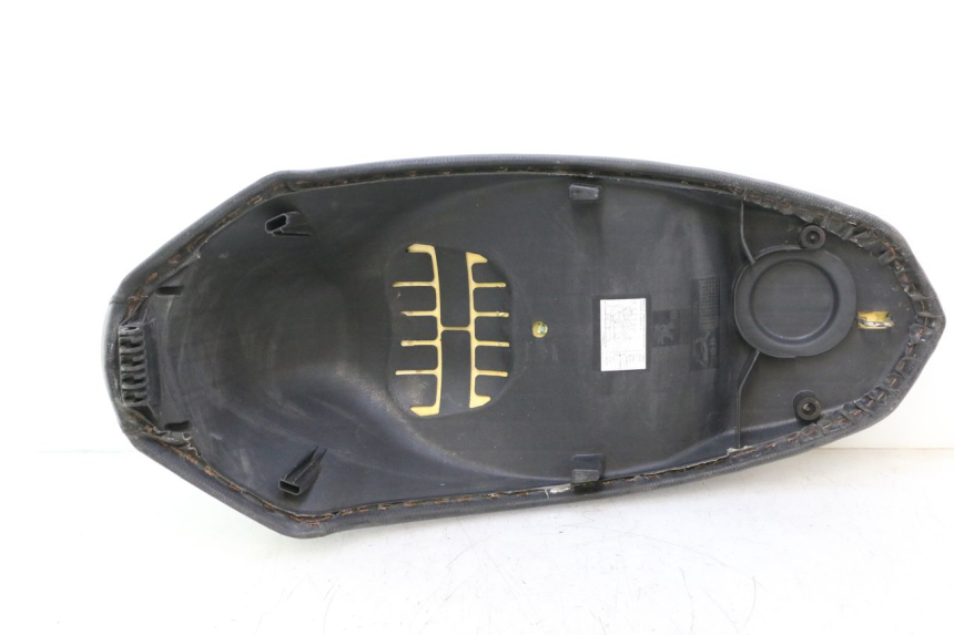 photo de SELLE PEUGEOT KISBEE 4T 50 (2010 - 2017) - Geprüftes Gebrauchtteil