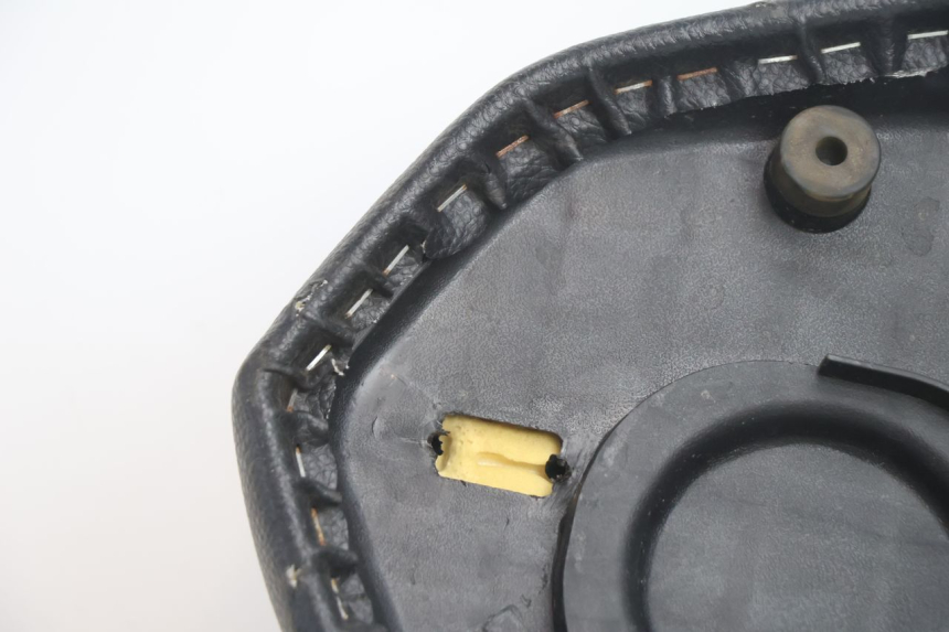 photo de SELLE PEUGEOT KISBEE 4T 50 (2018 - 2022) - Weitere Ansicht des Artikels
