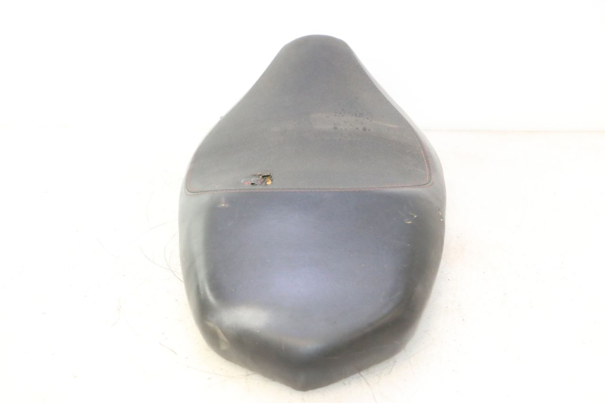 photo de SELLE PEUGEOT KISBEE 4T 50 (2010 - 2017) - Fokus auf die Struktur
