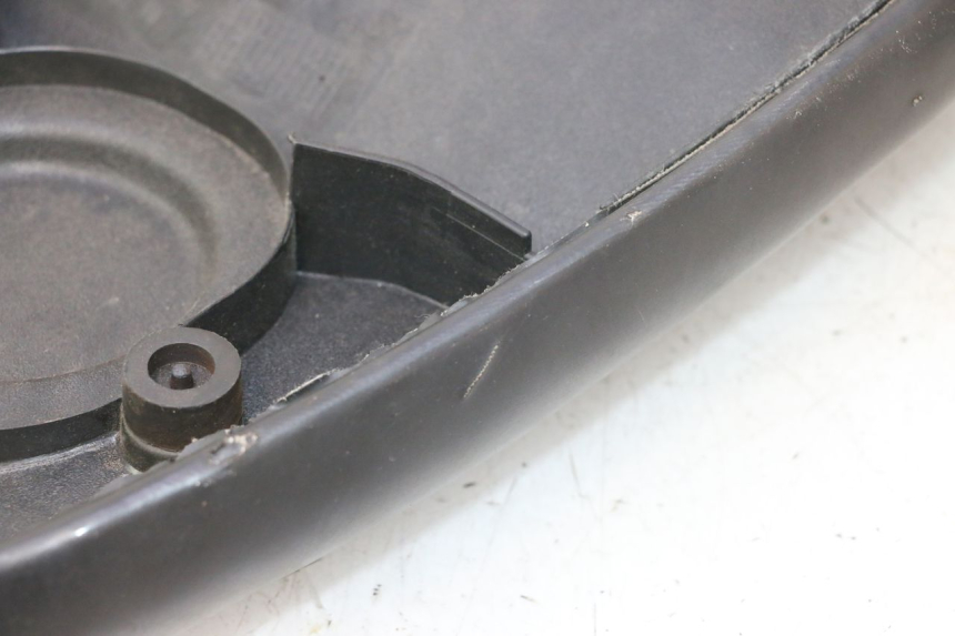 photo de SELLE PEUGEOT KISBEE 4T 50 (2010 - 2017) - Details der Befestigungspunkte