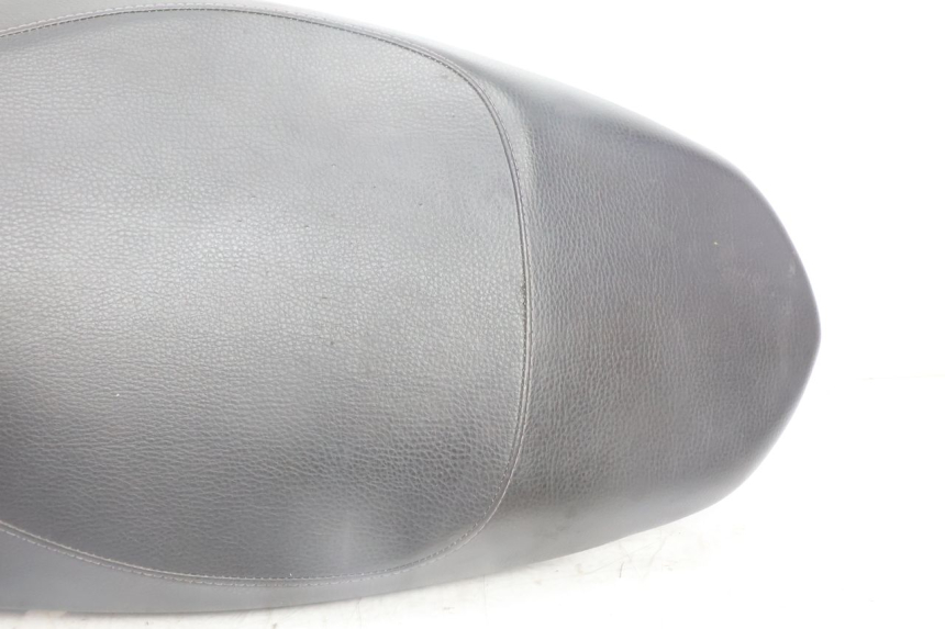 photo de SELLE PEUGEOT KISBEE 4T 50 (2010 - 2017) - Alternative Perspektive