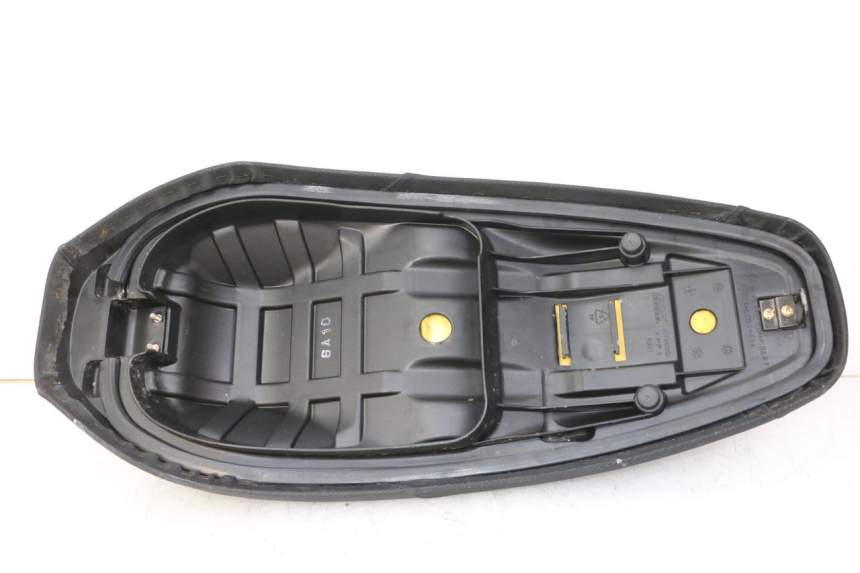 photo de SITZ KYMCO PEOPLE S 125 (2000 - 2008) - Detailansicht des Bauteils