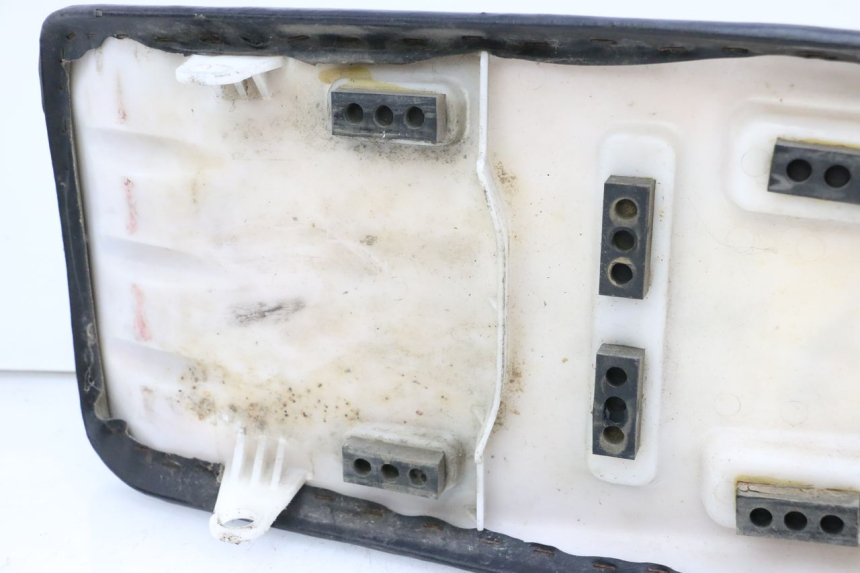 photo de SITZ KYMCO STRYKER OFF ROAD 125 (1999 - 2005) - Hochauflösende Nahaufnahme