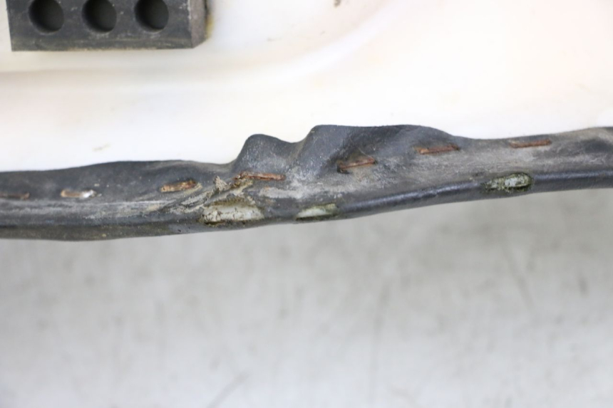 photo de SITZ KYMCO STRYKER OFF ROAD 125 (1999 - 2005) - Kennzeichnungen und Originalreferenzen