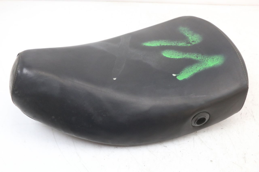 photo de SITZ PIAGGIO LIBERTY 4T 50 (2018 - 2021) - Zoom auf Gebrauchszustand