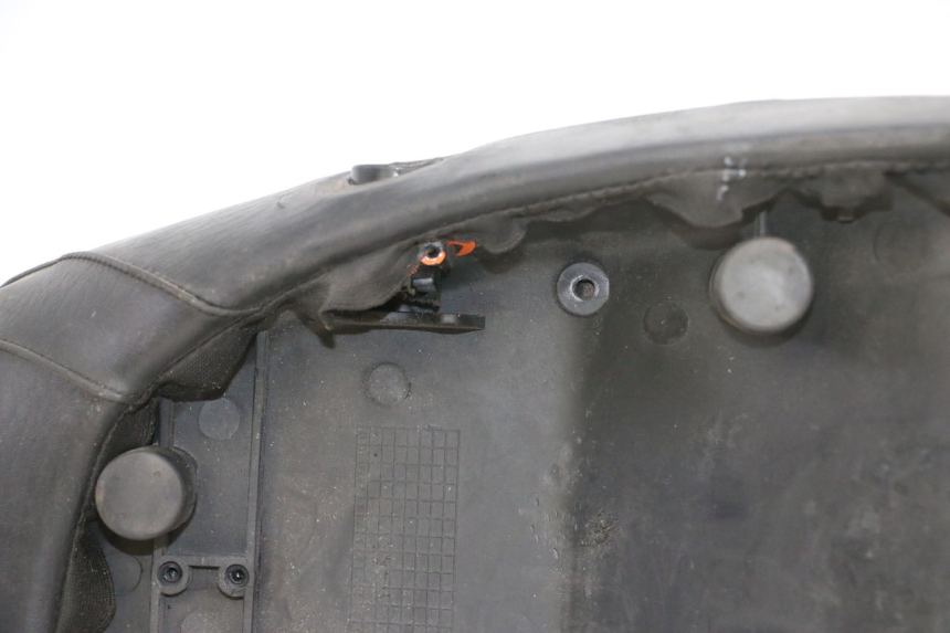 photo de SITZ PIAGGIO LIBERTY 125 (1998 - 2008) - Weitere Ansicht des Artikels