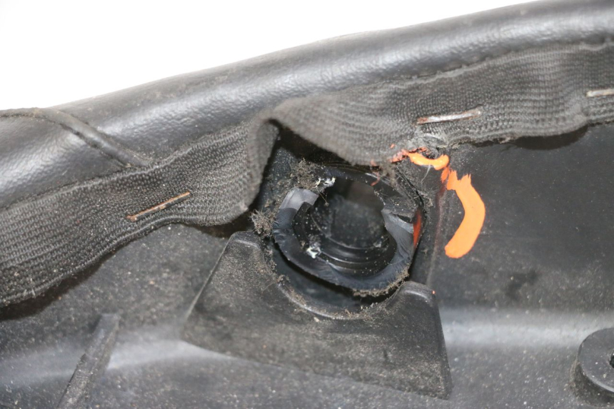 photo de SITZ PIAGGIO LIBERTY 125 (1998 - 2008) - Zoom auf Gebrauchszustand