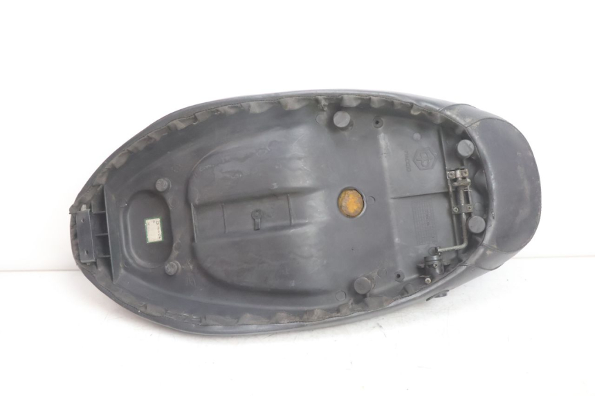 photo de SITZ PIAGGIO LIBERTY 125 (1998 - 2008) - Oberflächenzustand und Material