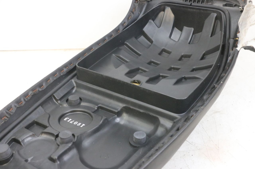 photo de SELLE KYMCO LIKE 125 (2009 - 2016) - Zoom auf Komponenten