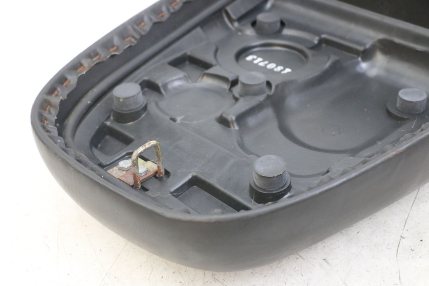 photo de SELLE KYMCO LIKE 125 (2009 - 2016) - Hochauflösende Nahaufnahme