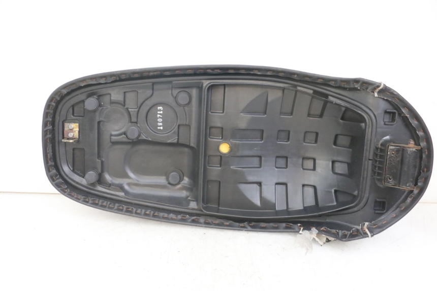 photo de SELLE KYMCO LIKE 125 (2009 - 2016) - Alternativer Blickwinkel