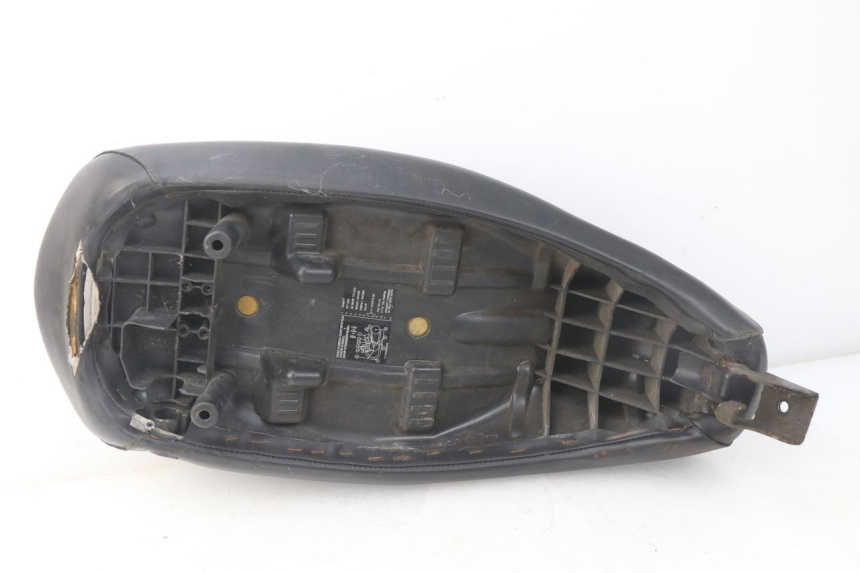 photo de SELLE PEUGEOT LUDIX 50 (2008 - 2017) - Technische Nahaufnahme