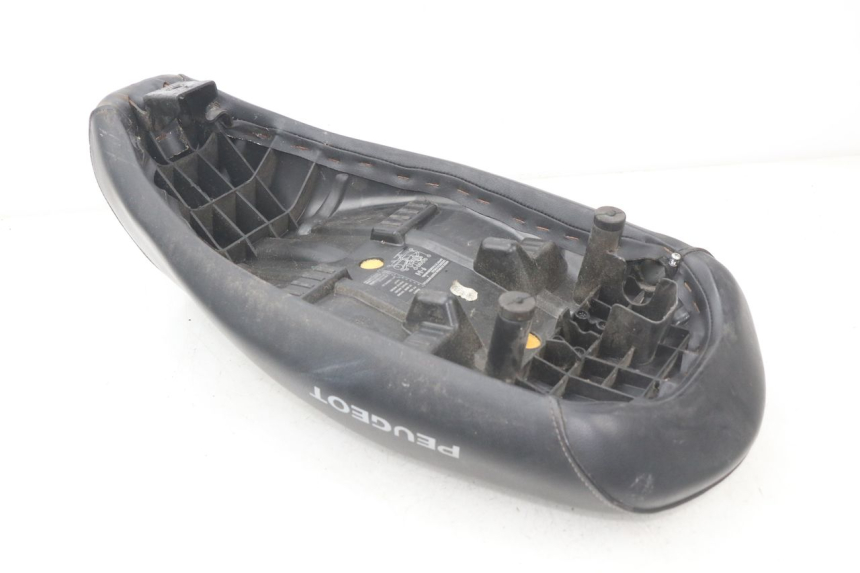 photo de SELLE PEUGEOT LUDIX 50 (2008 - 2017) - Zoom auf Gebrauchszustand