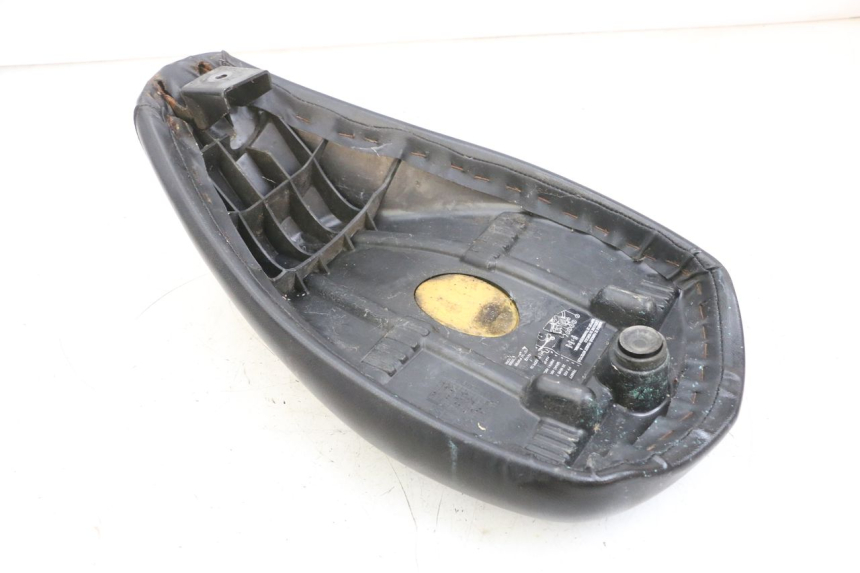 photo de SELLE PEUGEOT LUDIX 50 (2008 - 2017) - Zoom auf Gebrauchszustand