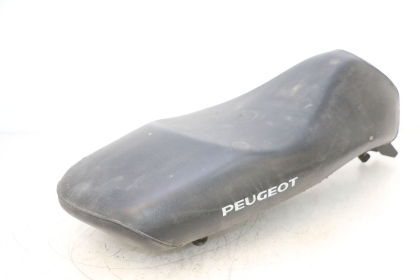 photo de SELLE PEUGEOT LUDIX 50 (2005 - 2007) - Hochauflösende Nahaufnahme