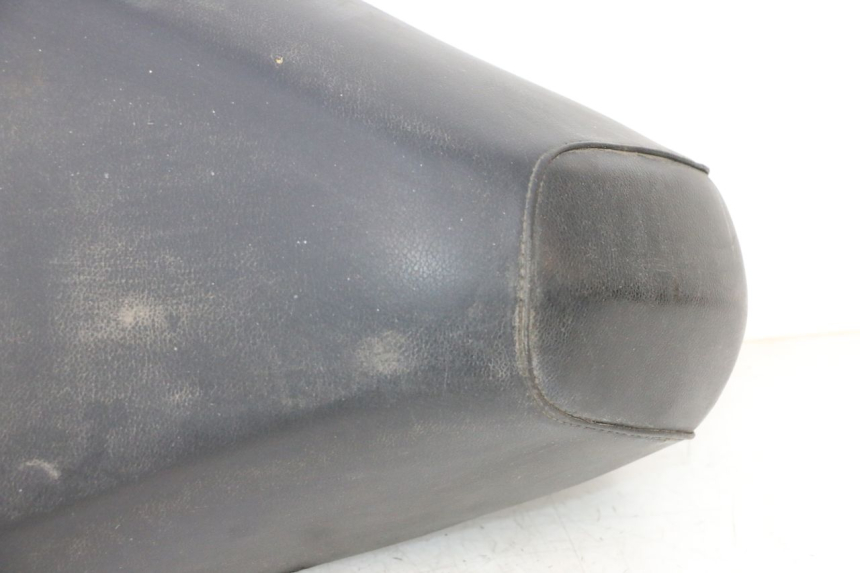 photo de SELLE PEUGEOT LUDIX 50 (2005 - 2007) - Detaillierte Sichtprüfung