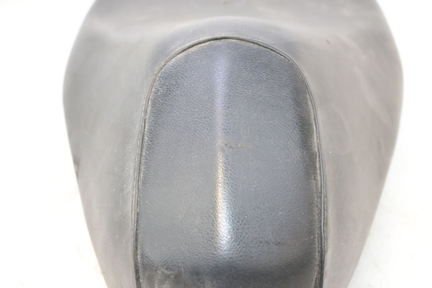 photo de SELLE PEUGEOT LUDIX 50 (2005 - 2007) - Oberflächenzustand und Material