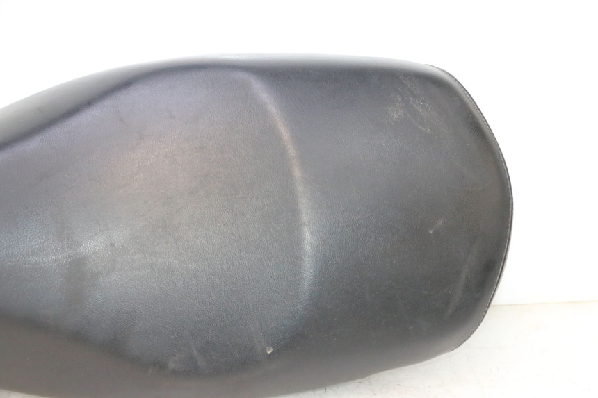 photo de SELLE PEUGEOT LUDIX 50 (2008 - 2017) - Detaillierte Sichtprüfung