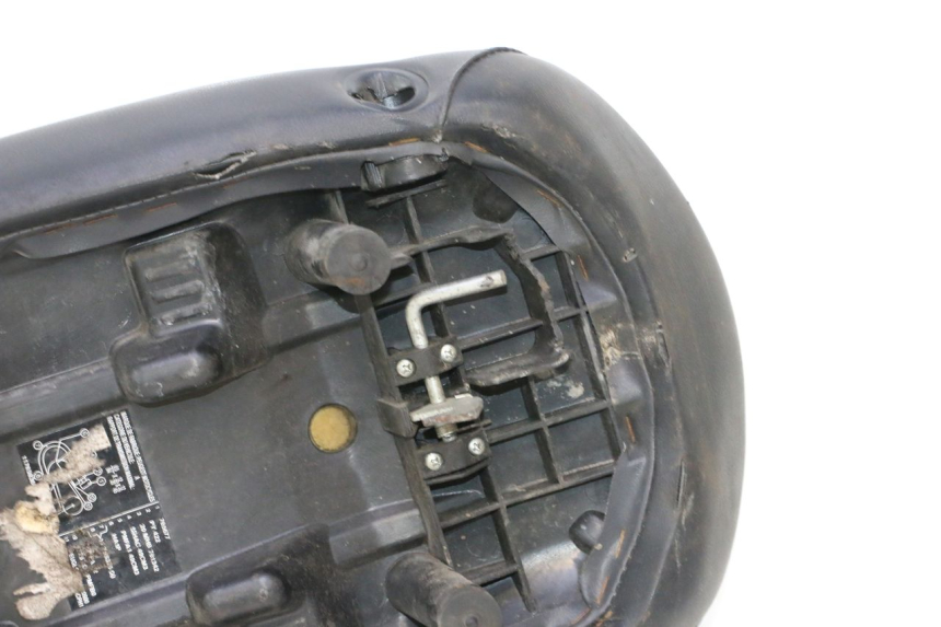 photo de SELLE PEUGEOT LUDIX 50 (2005 - 2007) - Weitere Ansicht des Artikels