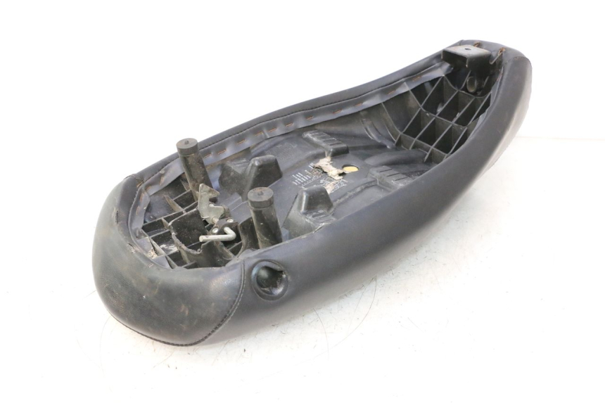 photo de SELLE PEUGEOT LUDIX 50 (2005 - 2007) - Technische Nahaufnahme