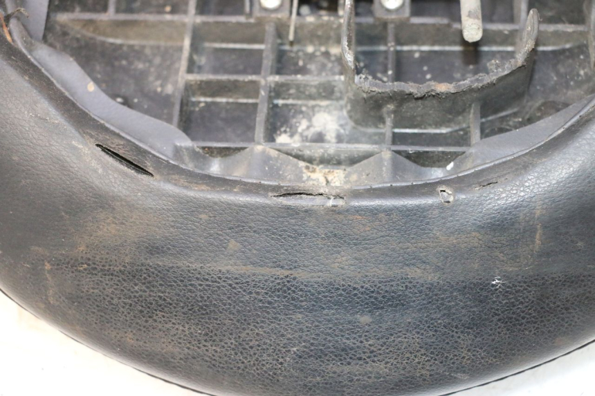 photo de SELLE PEUGEOT LUDIX 50 (2005 - 2007) - Oberflächenzustand und Material