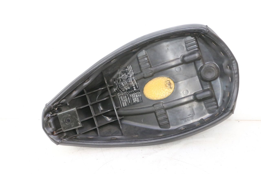 photo de SITZ PEUGEOT LUDIX ONE 14P 50 (2004 - 2013) - Zoom auf Gebrauchszustand