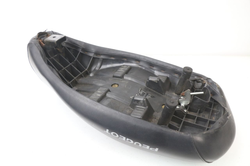 photo de SITZ PEUGEOT LUDIX ONE 50 (2004 - 2006) - Zoom auf Gebrauchszustand