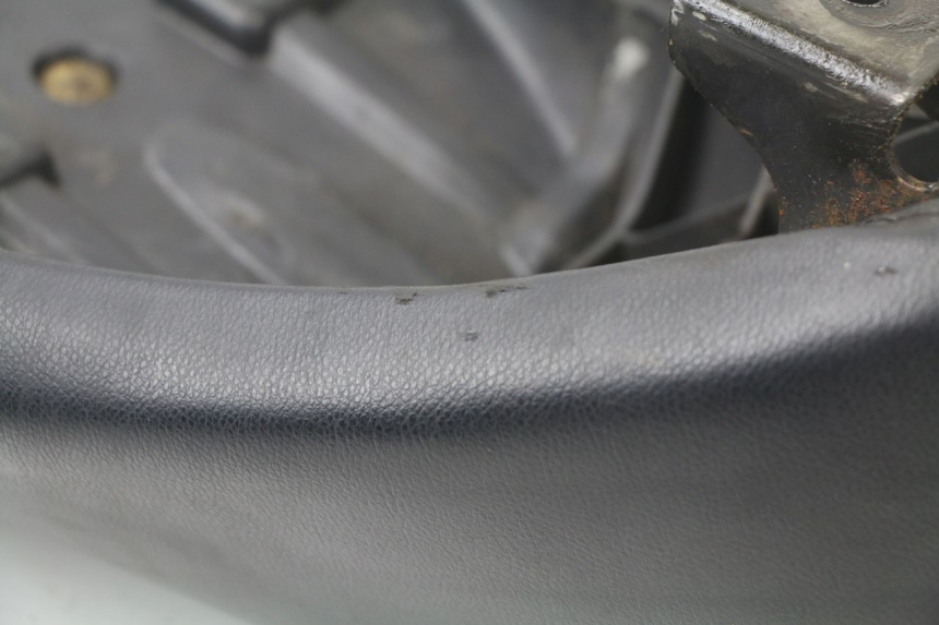 photo de SITZ PEUGEOT LUDIX ONE 50 (2004 - 2006) - Kennzeichnungen und Originalreferenzen