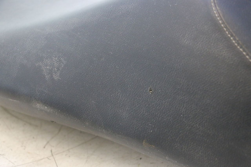 photo de SITZ PEUGEOT LUDIX ONE 50 (2004 - 2013) - Zoom auf Gebrauchszustand