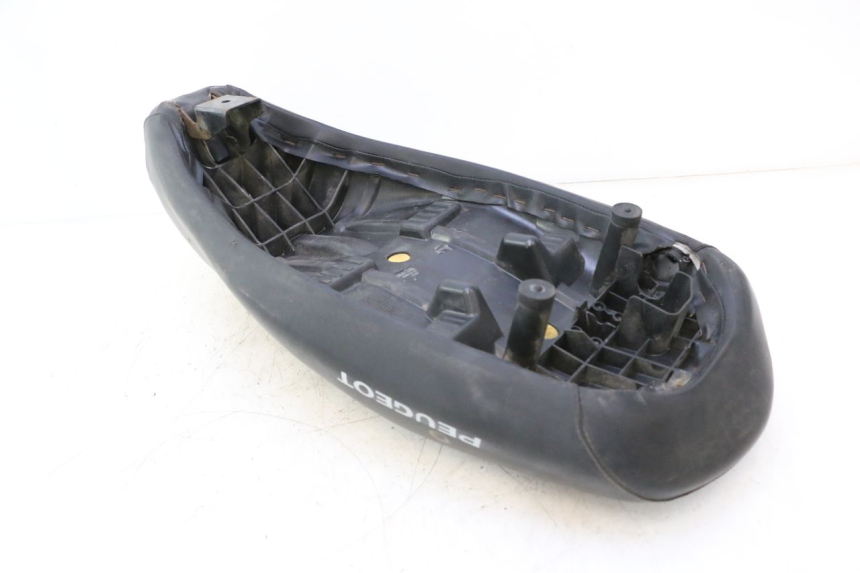 photo de SITZ PEUGEOT LUDIX ONE 50 (2004 - 2013) - Details der Befestigungspunkte