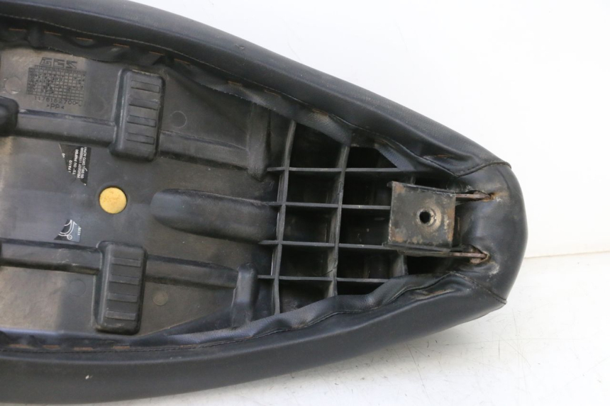 photo de SITZ PEUGEOT LUDIX ONE 50 (2004 - 2013) - Kennzeichnungen und Originalreferenzen