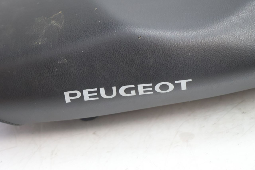 photo de SITZ PEUGEOT LUDIX ONE 50 (2004 - 2013) - Details der Befestigungspunkte